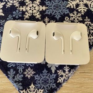 Airbuds set of 2, wired. New in cases.
